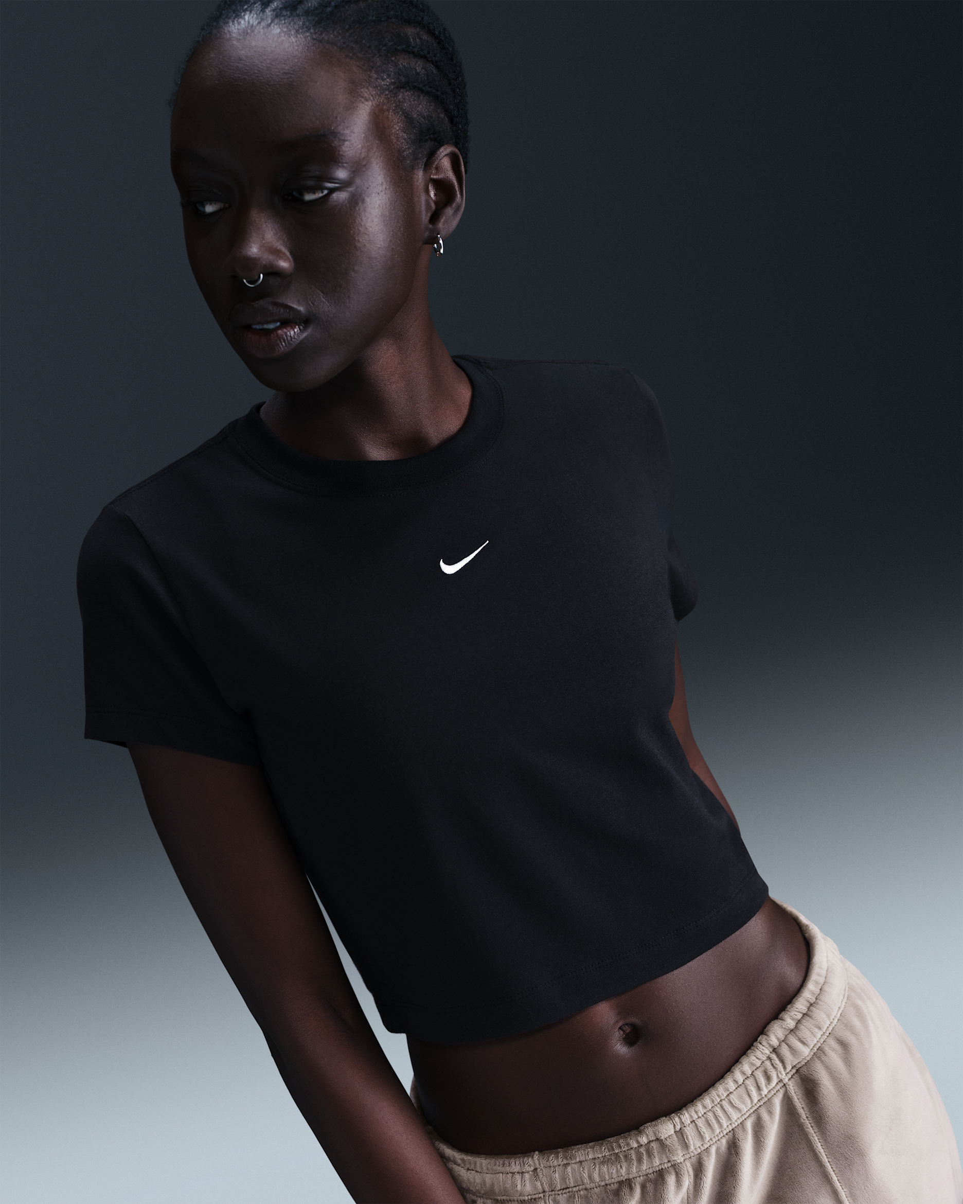 Nike Sportswear Chill Knit Women's Cropped T-Shirt. Nike IL